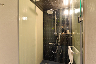 プレミアツイン